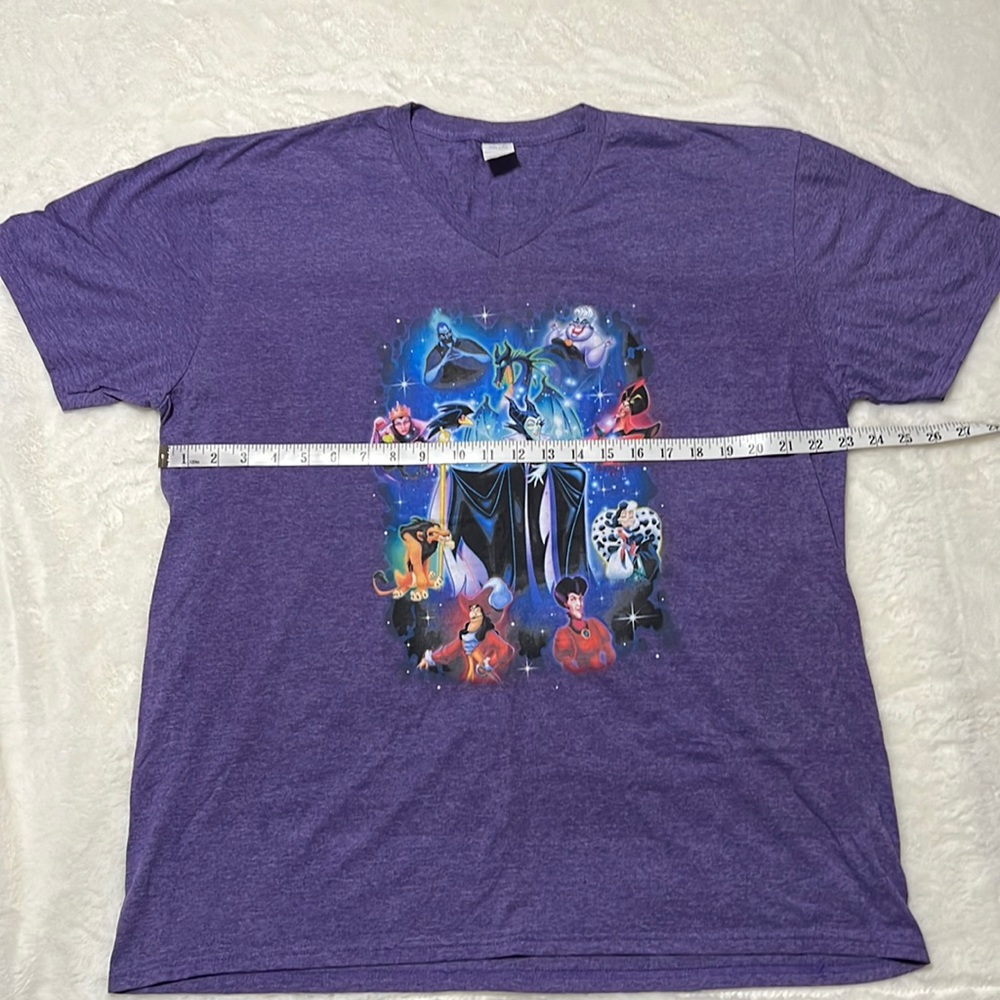 Womens XLarge Disney Villains Purple V-Neck Tee - Picture 2 of 4